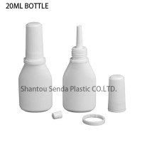 squeeze plastic bottle with child proof cap,spray throat bottle with nozzle, small spray medicine powder bottle